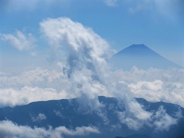 南アルプス　白峰三山縦走　Day2　北岳から間ノ岳　　　　　Mount Aino in Minami Alps National Park_f0308721_13361409.jpg