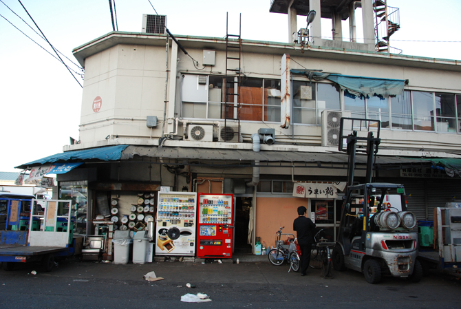 築地市場写真(2007年撮影)*クレジット入れれば無料利用OK_e0171573_17234992.jpg