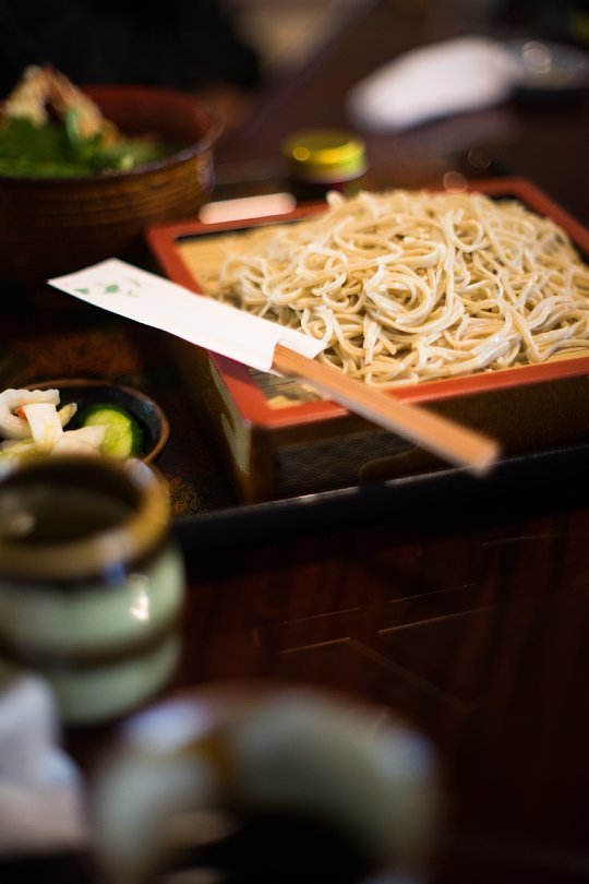 Nostalgic Light In Rustic Japanese \"SOBA\" Restaurant_d0353489_14074159.jpg