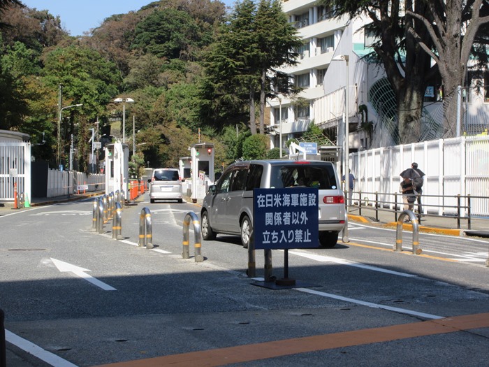 【横須賀歩き】ドブ板通りから三笠公園まで_b0009849_18142115.jpg