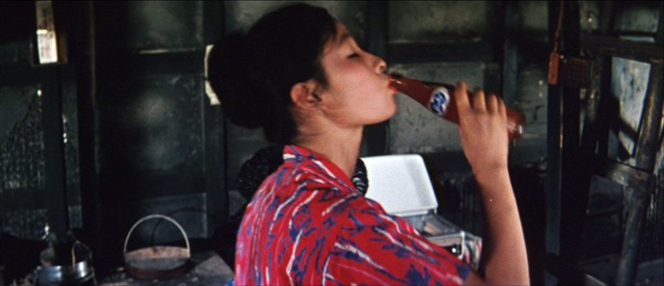 江波杏子（Kyoko Enami）「足にさわった女」（1960）大胆にも其の壱_e0042361_13091568.jpg