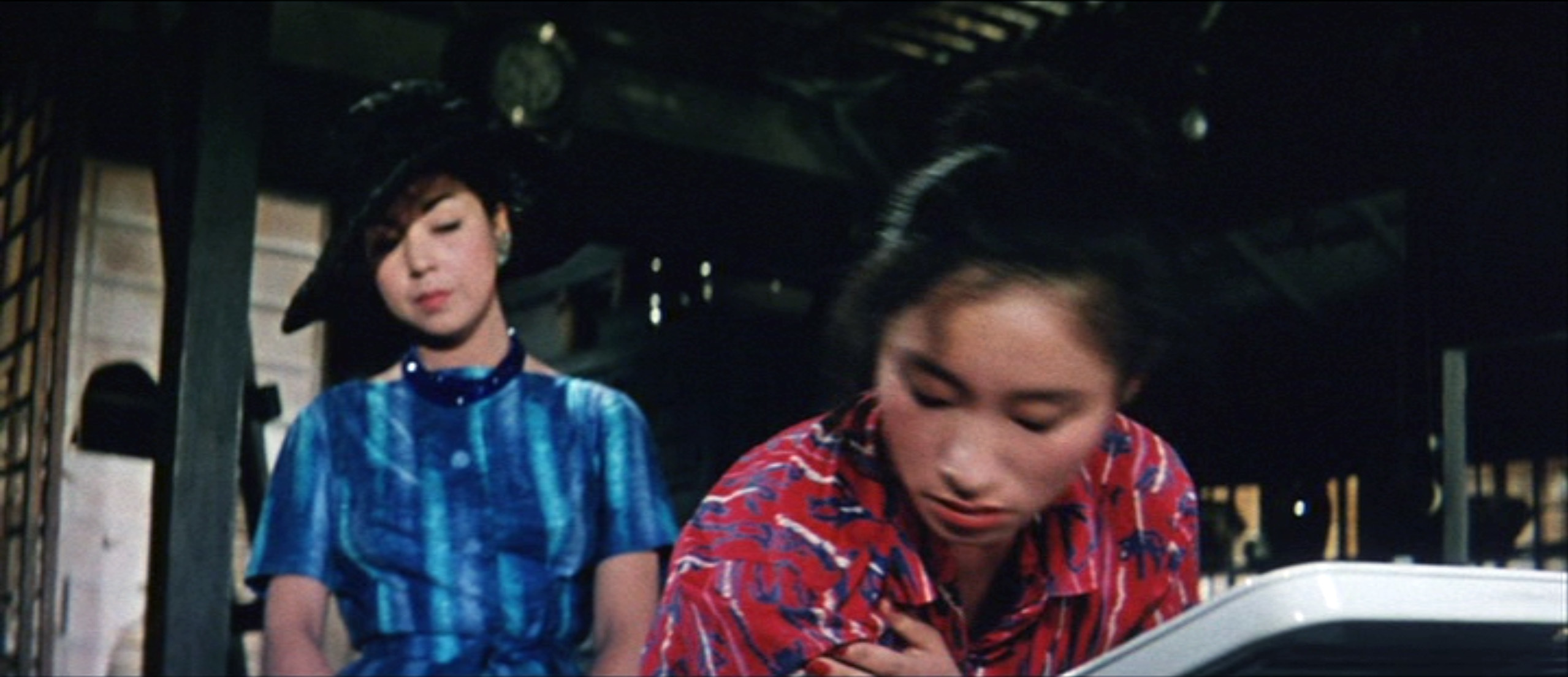 江波杏子（Kyoko Enami）「足にさわった女」（1960）大胆にも其の壱_e0042361_13101321.jpg