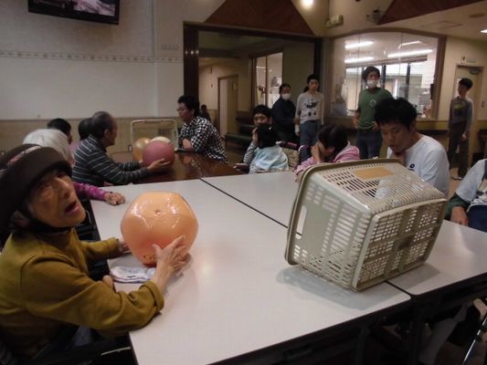 10/15 日中活動_a0154110_08503214.jpg