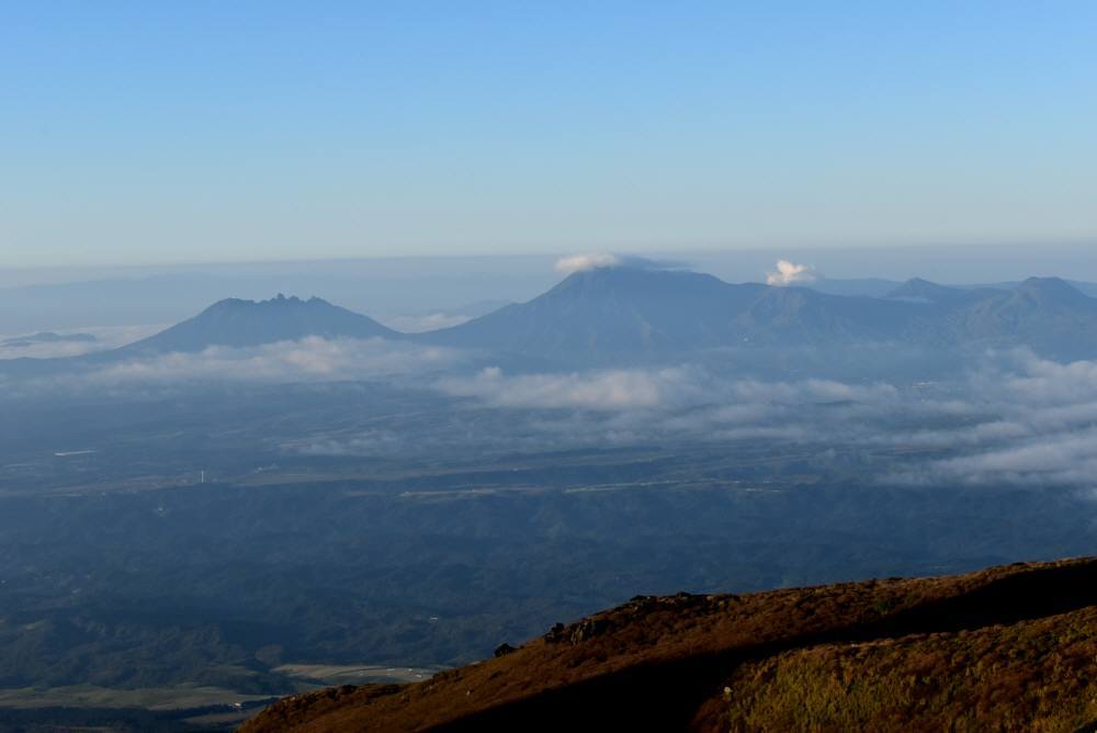 f0212511_22373486.jpg