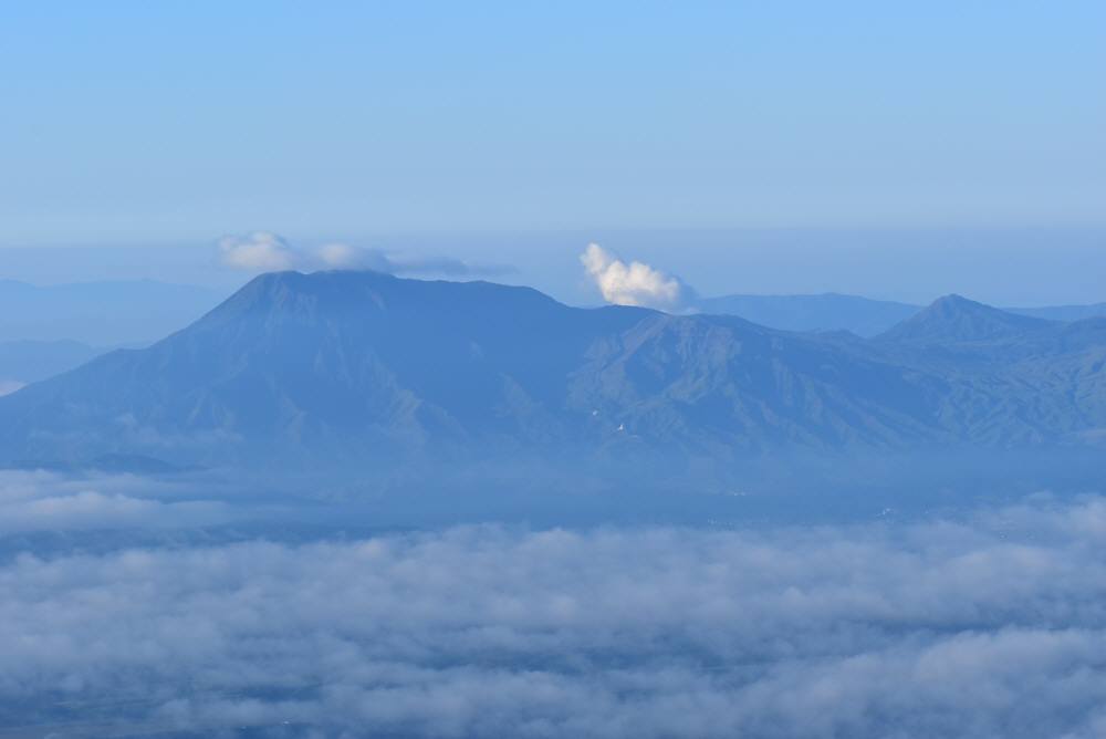 f0212511_22375541.jpg