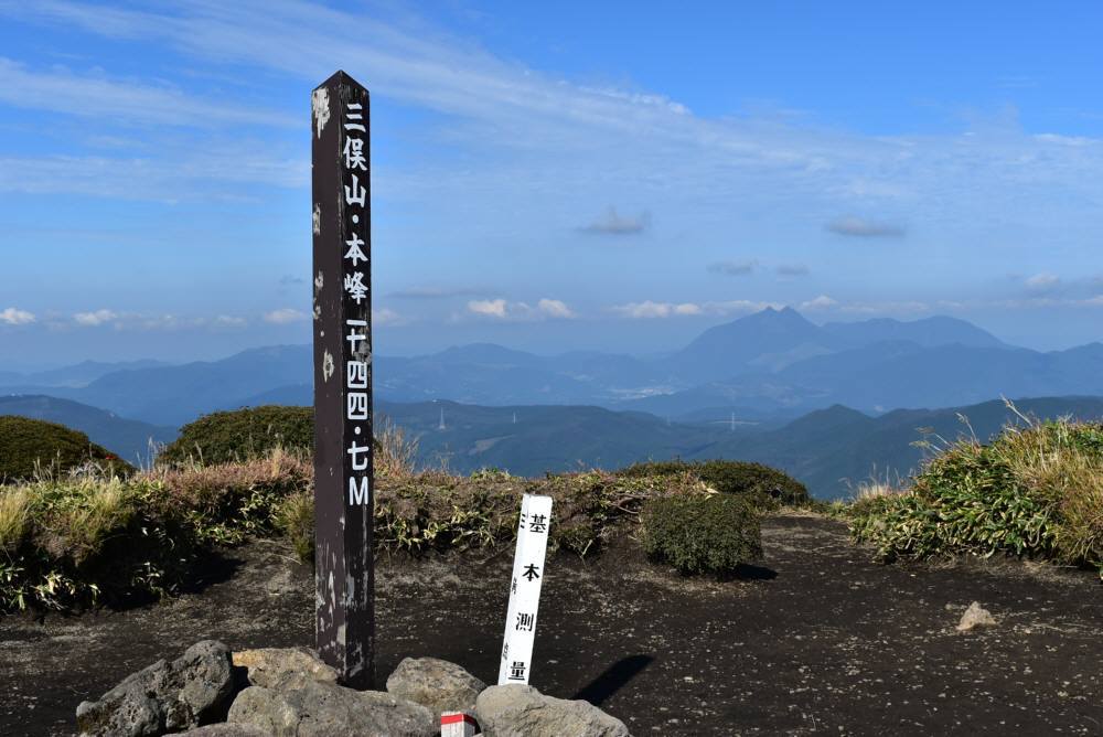 f0212511_22405413.jpg