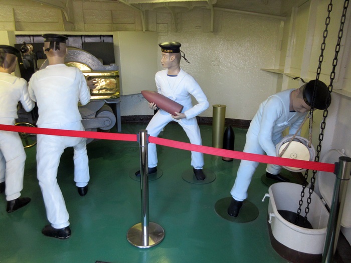 【横須賀歩き】三笠公園の記念艦三笠に乗船_b0009849_1545215.jpg