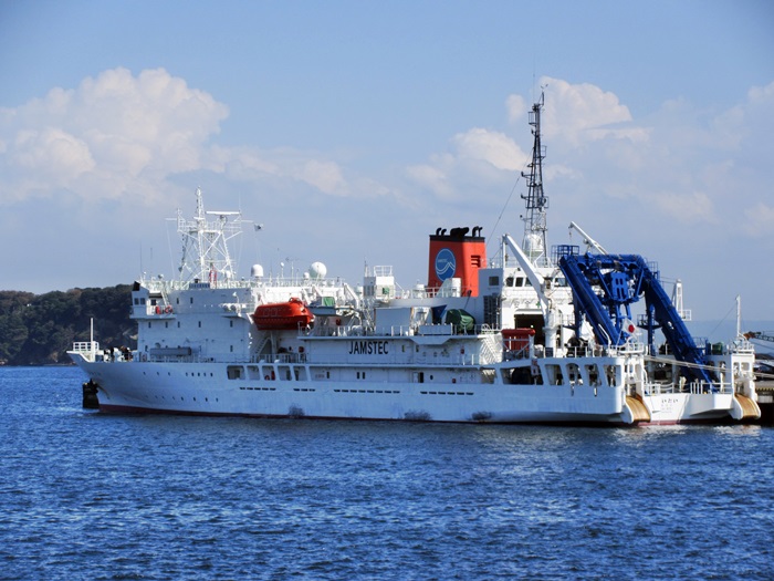 【横須賀歩き】三笠公園の記念艦三笠に乗船_b0009849_1584195.jpg