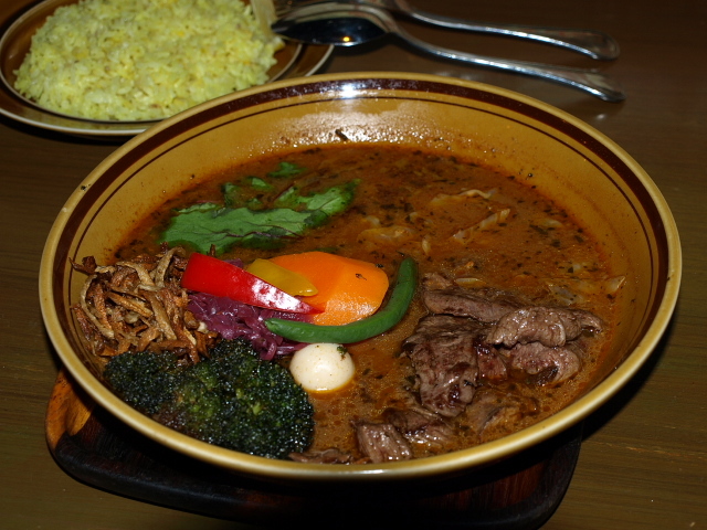 札幌 スープカレー トレジャー その5 (スープカレー 牛ハラミのステーキ)_d0153062_09225276.jpg