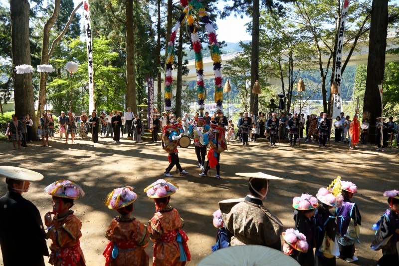 中津屋の大神楽・嘉喜踊　その3　白山神社での嘉喜踊奉納_c0196076_21314727.jpg