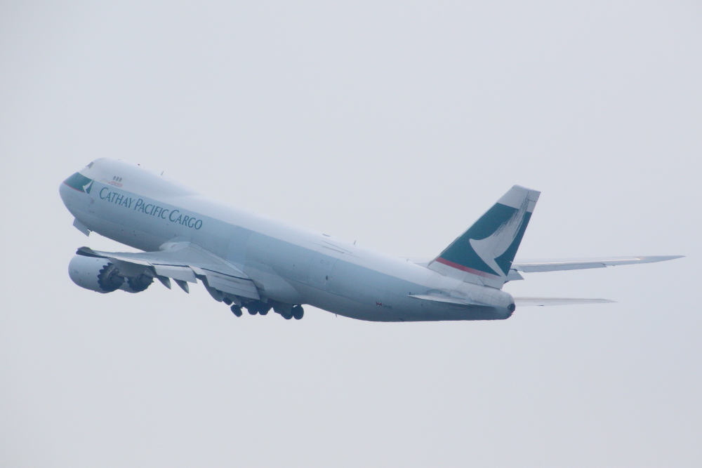 家族で台湾旅行 その10 桃園国際空港 キャセイパシフィック航空 B747-8F_e0204891_20102574.jpg