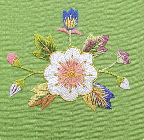 「オフ色と草花の穴刺繍」麻ポジャギ koe&Kyo 日々燦々