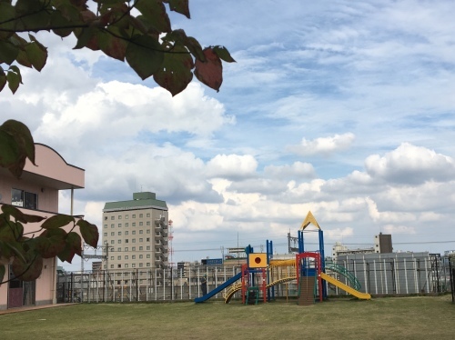 b0330040_18124632.jpeg