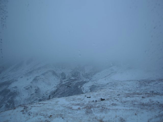 高い山では積雪に_c0219866_17371682.jpg