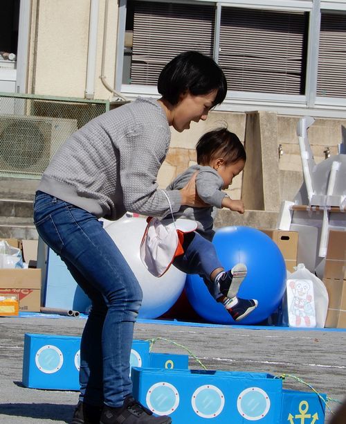 秋の運動会...３番目・５番目の孫で締めくくりました！_e0108126_16545279.jpg