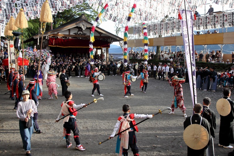 中津屋の大神楽・嘉喜踊　その6　かやしの踊り_c0196076_08025278.jpg