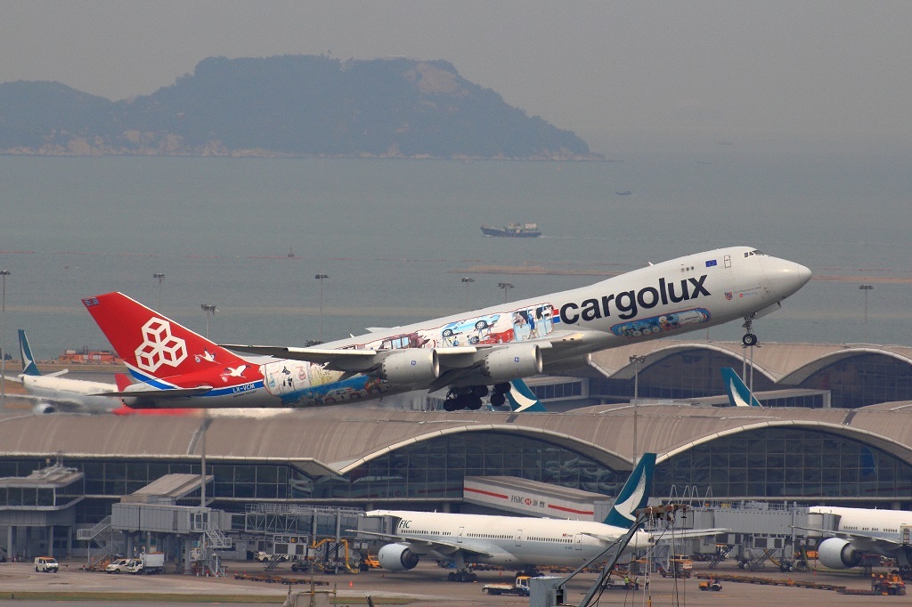 香港国際空港　観景山から撮ったR/W07R離陸機　⑫_c0349300_23014771.jpg