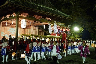 ②豪華な鉾山・金御輿・太鼓神輿・・篠山の秋祭り_f0226293_10015204.jpg