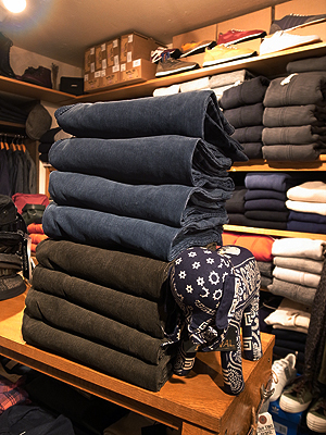 PANTS 揃ってきました。_e0186470_18194301.jpg