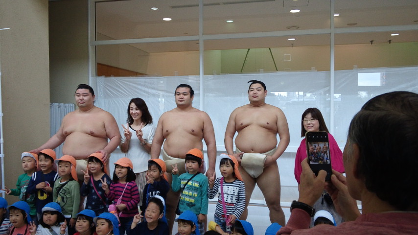 大相撲阿南場所へ行ってきましたヨ:俺「もう阿南場所は二度と来ないヨ!?」_a0348309_9475513.jpg