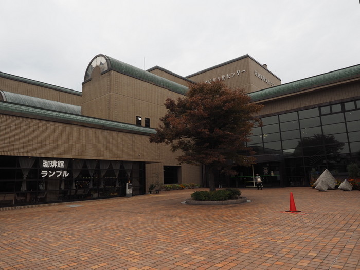 佐伯区民文化センター&五日市中央公園_c0116915_00153168.jpg