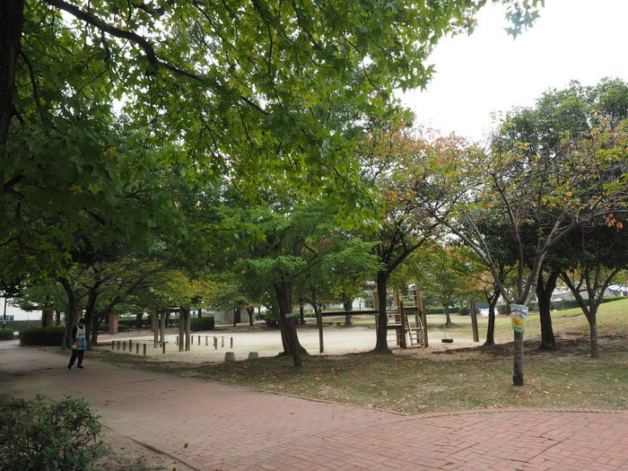 佐伯区民文化センター&五日市中央公園_c0116915_00184470.jpg