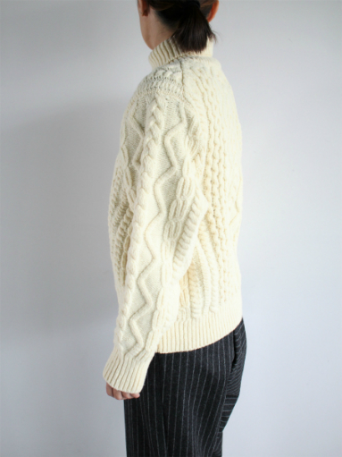 unfil　french merino cable-knit sweater / natural_b0139281_134183.jpg