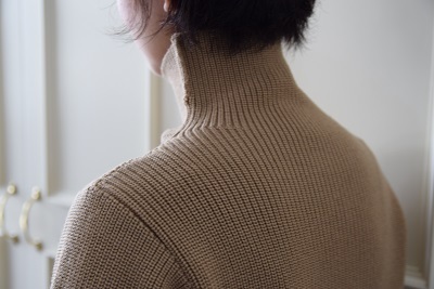 真冬の防寒ニットといえば ・ ・ ・ これで決まり !!!_b0110582_16015464.jpg