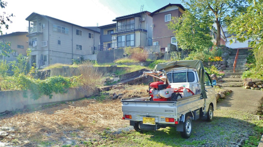 駐車場は今年最後の草刈り作業をしました_c0336902_21294003.jpg