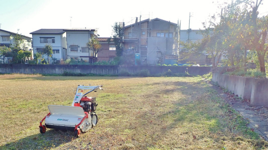 駐車場は今年最後の草刈り作業をしました_c0336902_21300298.jpg