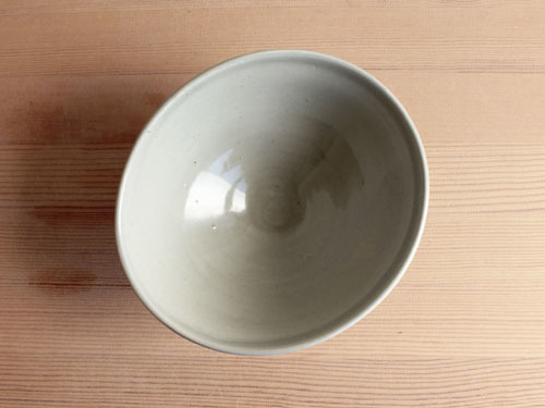 福永芳治さんの半磁器のうつわと粉引の豆板皿。_a0026127_14392524.jpg