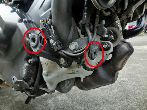 NC700Sのエンジン冷却水（クーラント）を交換_e0045768_22015954.jpg