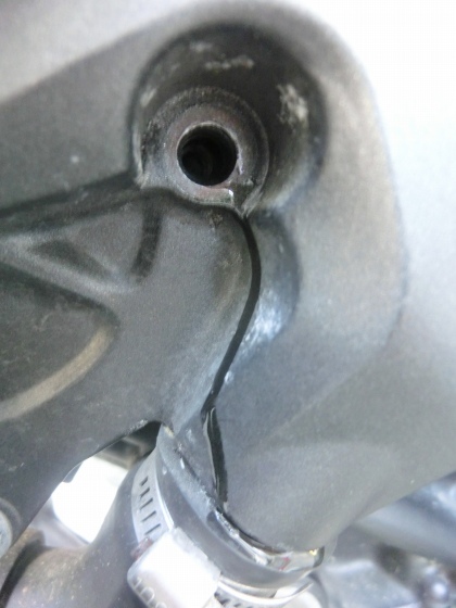 NC700Sのエンジン冷却水（クーラント）を交換_e0045768_22463092.jpg