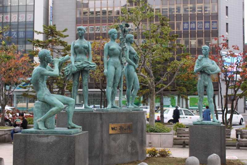 札幌駅は美術館 たくさんの彫刻たち ワイン好きの料理おたく 雑記帳 札幌駅は美術館 たくさんの彫刻たち ワイン好きの料理おたく 雑記帳