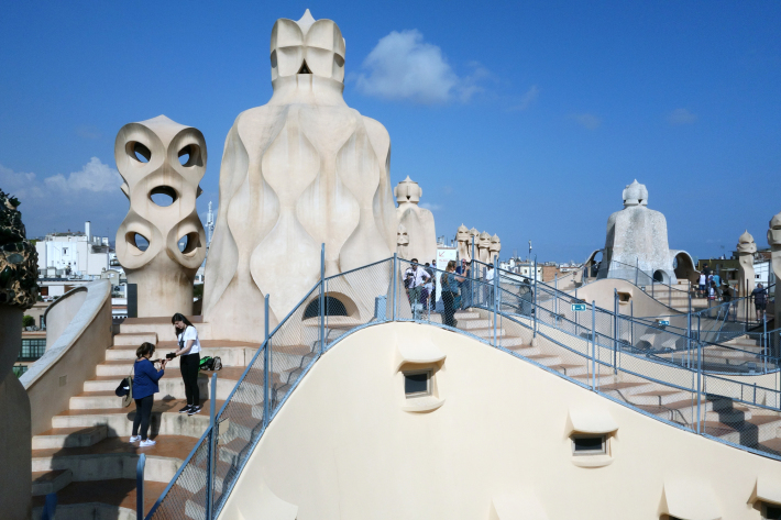 カサ・ミラ Casa Mila, La Pedrera アントニ・ガウディ Antoni Gaudi 2018年9月 バルセロナの旅(3)_f0117059_21291029.jpg