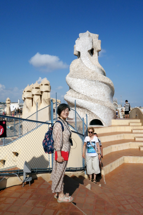 カサ・ミラ Casa Mila, La Pedrera アントニ・ガウディ Antoni Gaudi 2018年9月 バルセロナの旅(3)_f0117059_21300209.jpg