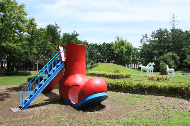 ■赤いブーツ「粕川公園」公園遊具（群馬県）その1_f0395158_01374446.jpg