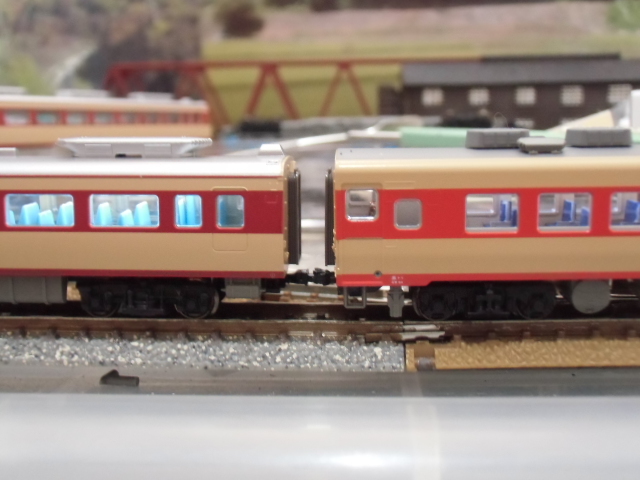 KATO キハ80 HOゲージ 【1-611】 M車 純正LED室内灯点灯 KATO キハ80