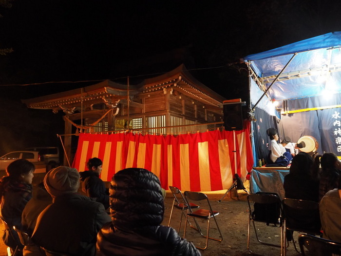 峠の客人神社で神楽_c0116915_01084134.jpg
