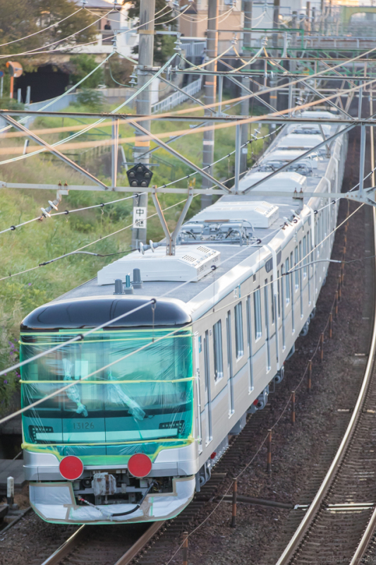 甲種輸送 東京メトロ13000系_b0244560_20114445.jpg