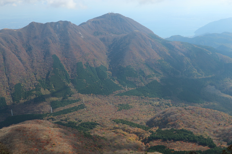 由布岳日向観察路で紅葉を楽しむ（2018/10/30）_e0272335_16245493.jpg