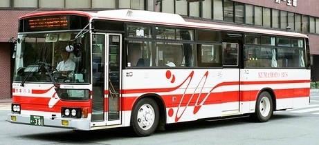 熊本バス 三菱U-MP218M +呉羽_e0030537_23284253.jpg