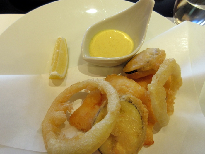 【Cafe Troisgros】美味しいランチ【小田急新宿本店】パンとデリ_b0009849_16144423.jpg