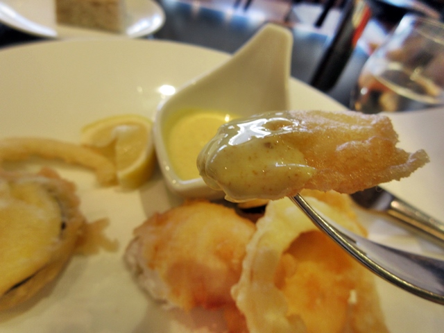 【Cafe Troisgros】美味しいランチ【小田急新宿本店】パンとデリ_b0009849_161699.jpg