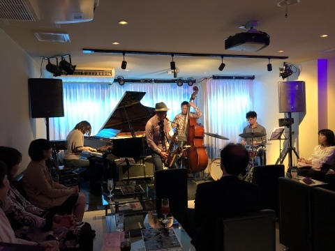 広島 Jazzlive comin 11月のライブスケジュール ジャズ_b0115606_12150285.jpeg