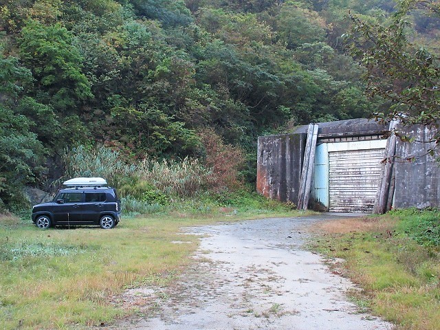 魚沼市　奥只見の秘峰 未丈ヶ岳の紅葉と山頂草原　　　　　Mount Mijogatake in Uonuma, Niigata_f0308721_22371428.jpg