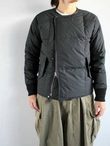 NOMA t.d. Collarless Down Jacket / Black : 『Bumpkins NOMA t.d. Collarless Down Jacket / Black : 『Bumpkins