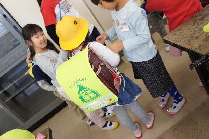 年長組~小学校へ遊びに行きました!~_f0356892_18372659.jpg