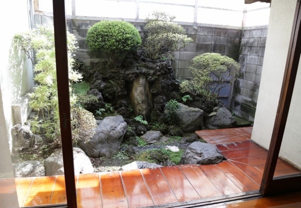 荒川の堤防にほど近いお風呂屋さんは、昭和5年創業の下町風情溢れる銭湯。_e0120614_16191297.jpg