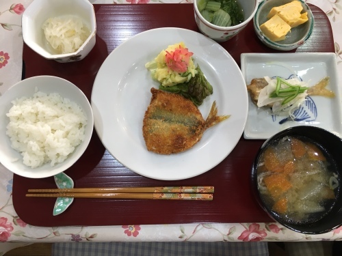 f0223914_16210152.jpeg